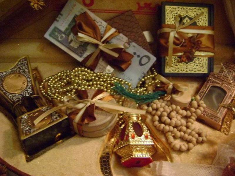 اضغط لمشاهدة الفيديو: عروس سعودية تستعرض مهرها الخيالي!